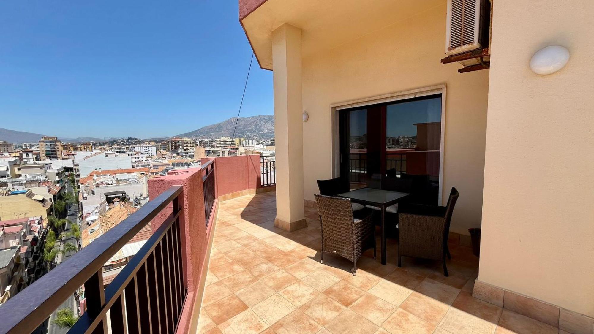 Ferienwohnung Atico En Yate Iv, Primera Linea Playa Fuengirola Exterior foto